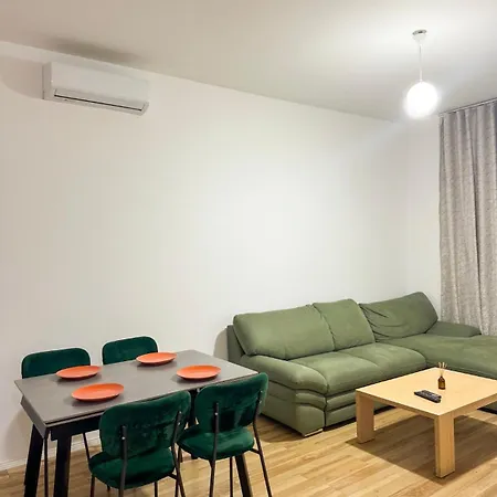 Luxe 3 Apartment *